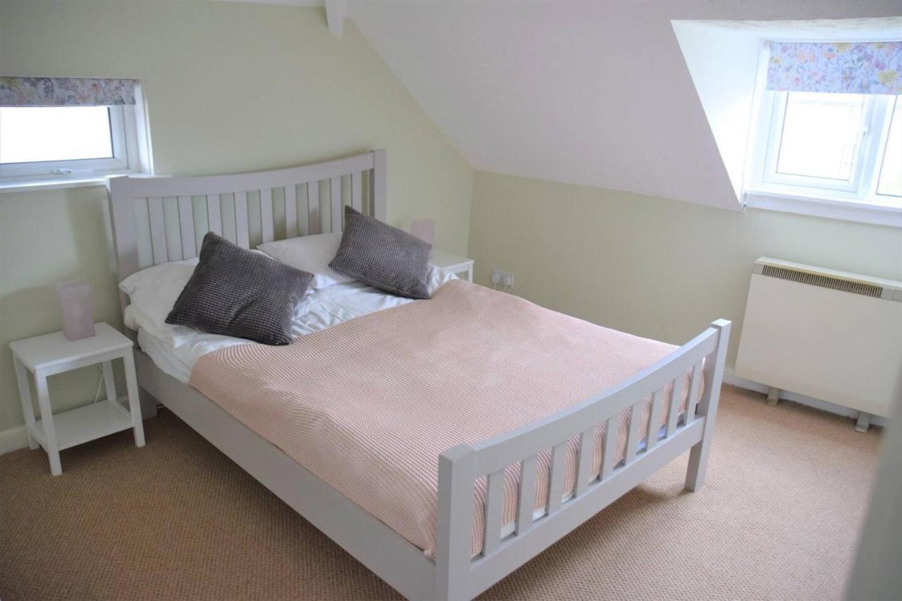 Charming 3-Bed Apartment In Talgarth Powys Brecon Exterior photo